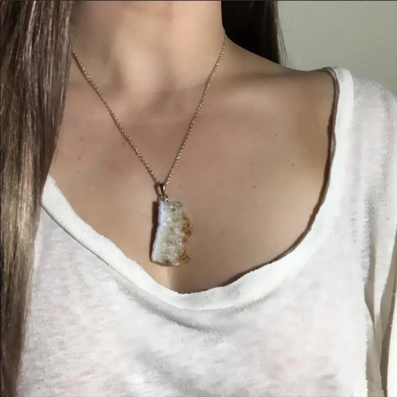 14K Gold Plated Raw Citrine Slice Pendant Necklace - Picture 3 of 12